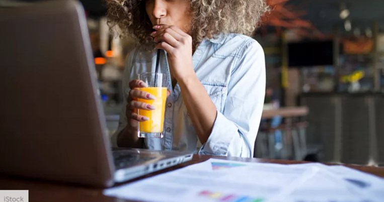 Τι θα συμβεί στο σώμα σου αν πίνεις φρέσκο χυμό πορτοκάλι κάθε μέρα;