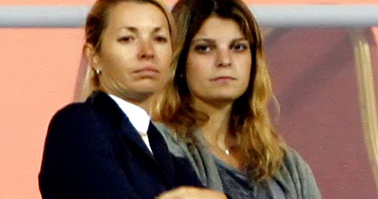 Η επιστροφή της Αθηνάς Ωνάση: Με αλλαγμένο λουκ σε γάμο φίλων της στο Μόντε Κάρλο