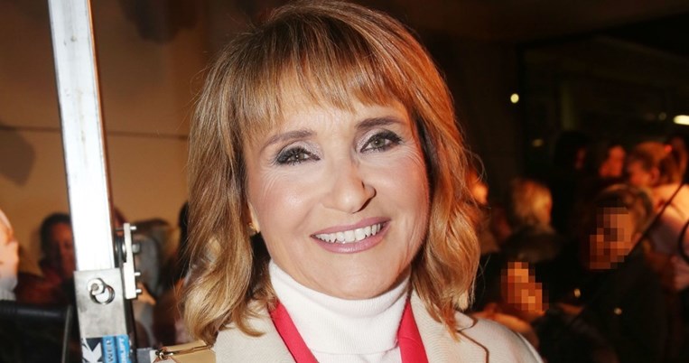 «Ο καλύτερος συνοδός»: H Μάρα Ζαχαρέα ποζάρει με τον 25χρονο γιο της