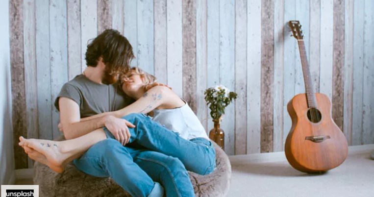 5 τρόποι για να γίνεις λιγότερο κτητική