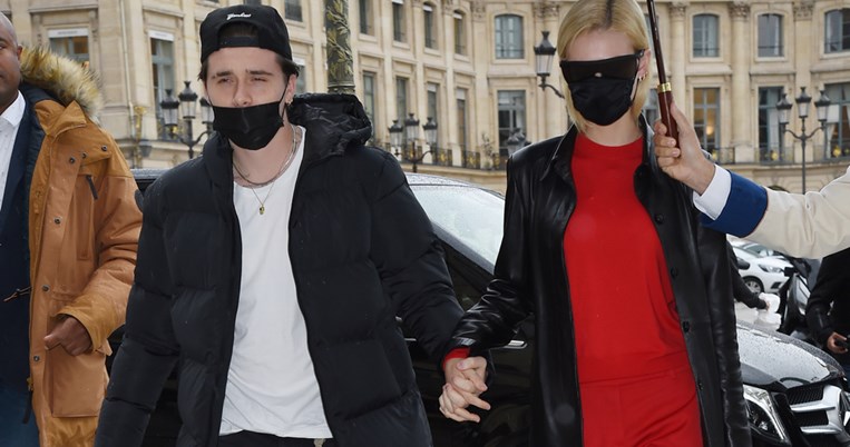 «Σύζυγος για μια ζωή»: Ο Μπρούκλιν Μπέκαμ φωτογραφίζει γυμνή τη γυναίκα της ζωής του, Nίκολα Πελτζ