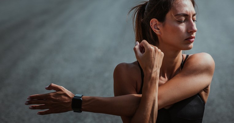 Εβδομαδιαίο πρόγραμμα γυμναστικής: Τι προπόνηση να κάνω κάθε μέρα από το σπίτι;