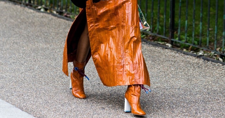 Πώς θα φορέσετε τα jeans σας με ankle boots