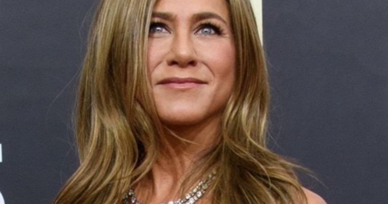 Jennifer Aniston | Τα αγαπημένα της χτενίσματα και το challenge στο Instagram που έγινε viral