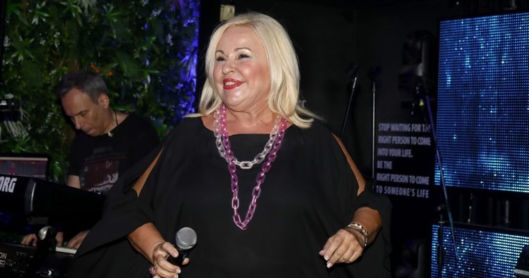 Μπέσσυ Αργυράκη: "Έχω χάσει 10 κιλά σε έναν μήνα και τρεις εβδομάδες"