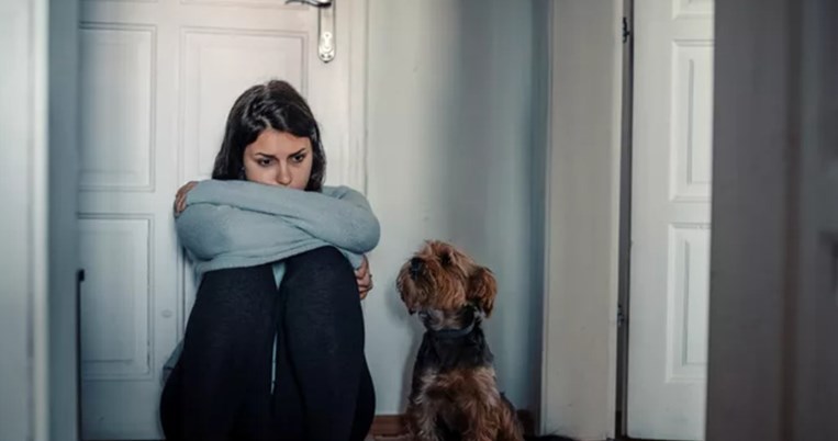 Πώς η απώλεια (ναι, και ένας χωρισμός) μπορεί να επηρεάσει την υγεία μας