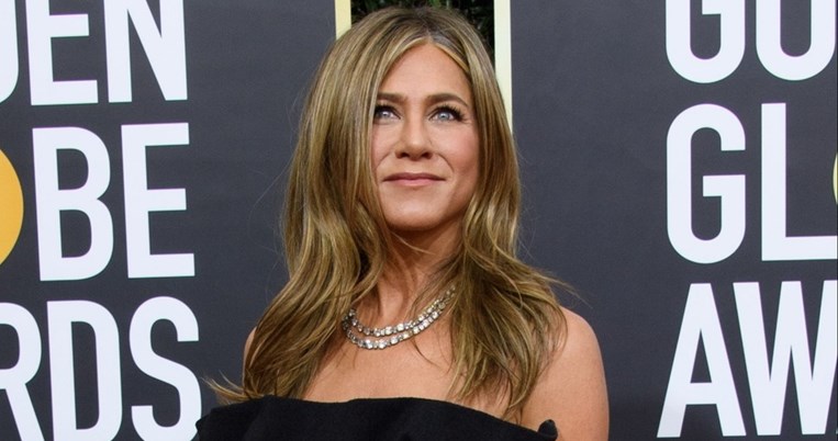 10 wellness συμβουλές που ακολουθεί πιστά η Jennifer Aniston