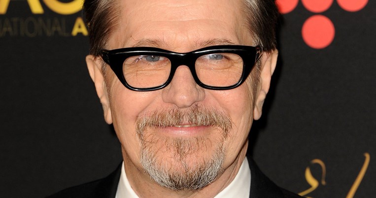 «Κοιμόταν κάθε βράδυ μέσα σε ένα φέρετρο»