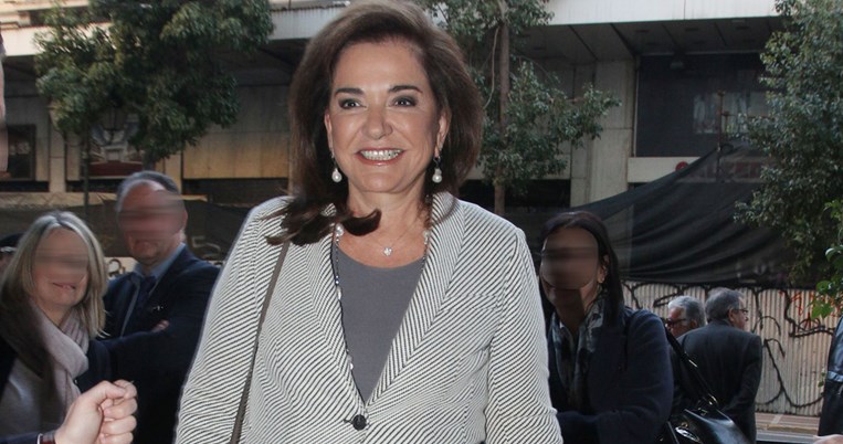 Ντόρα Μπακογιάννη:«Η μητέρα μου με έναν μαγικό τρόπο μάζευε την οικογένεια γύρω από το τραπέζι»