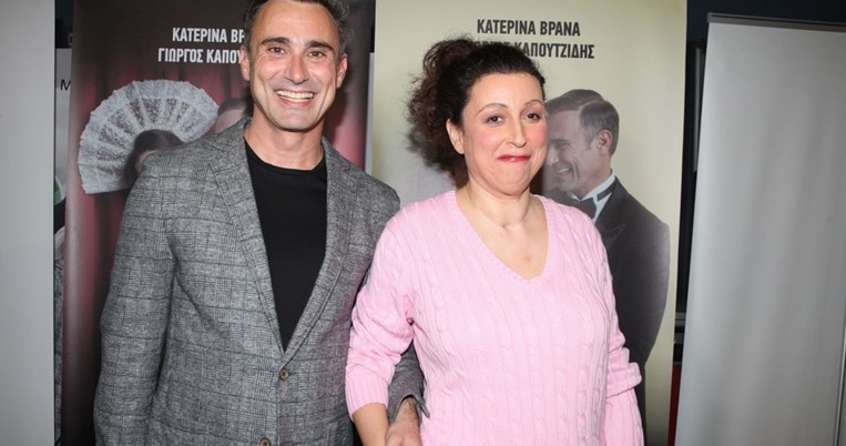 Η Κατερίνα Βρανά σηκώνεται από το αμαξίδιο & πρωταγωνιστεί στη νέα παράσταση του Γιώργου Καπουτζίδη