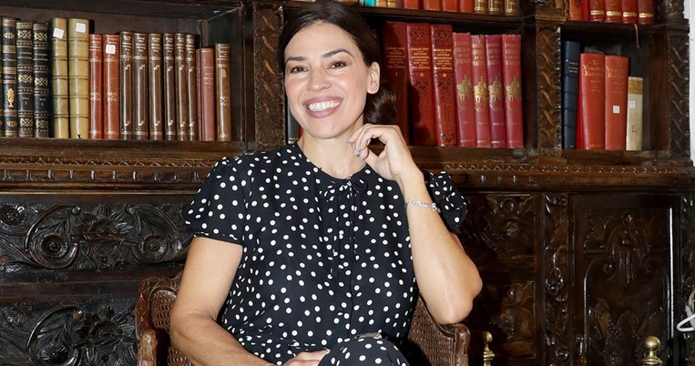 «Τρεις έγχρωμοι άνδρες με πλάκωσαν στο ξύλο»