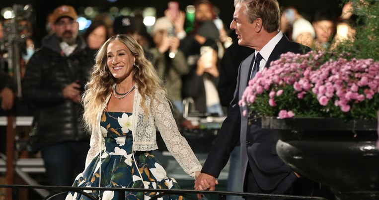 And Just Like that: O Mr Big πεθαίνει στο πρώτο επεισόδιο και η οργή του κόσμου είναι πρωτοφανής