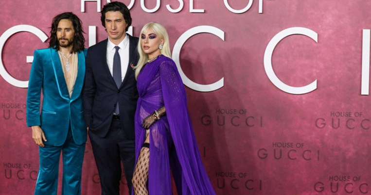 «House of Gucci»: Δημοπρατούνται τα ρούχα του σκι για καλό σκοπό