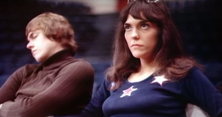 Τι συνέβη στην Κάρεν Κάρπεντερ; Οι τραγικές τελευταίες ώρες, της διάσημης τραγουδίστριας