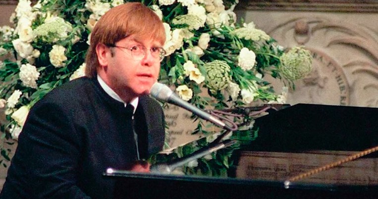 Ο φόβος που προκάλεσε στο Παλάτι το τραγούδι του Έλτον Τζον στην κηδεία της πριγκίπισσας Νταϊάνα