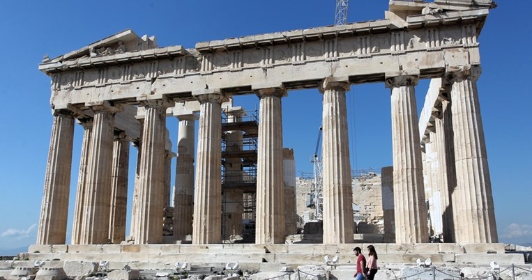 Oι Τimes του Λονδίνου υπέρ της επιστροφής των γλυπτών του Παρθενώνα