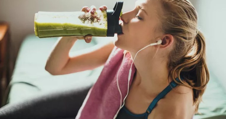 Με ποιο λαχανικό μπορείς να αντικαταστήσεις τη μπανάνα στα smoothies σου;