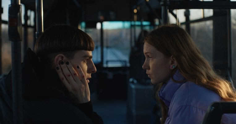 «MILKY WAY»: Μία βίαιη και παράλληλα τρυφερή ιστορία ενηλικίωσης