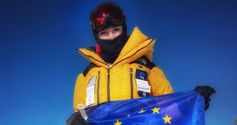 Η Βανέσα Αρχοντίδου κατακτά και την έβδομη υψηλότερη κορυφή των ηπείρων του κόσμου 