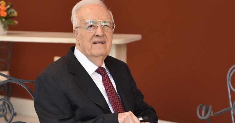 Πέθανε ο πρώην Πρόεδρος της Δημοκρατίας, Χρήστος Σαρτζετάκης, σε ηλικία 93 ετών