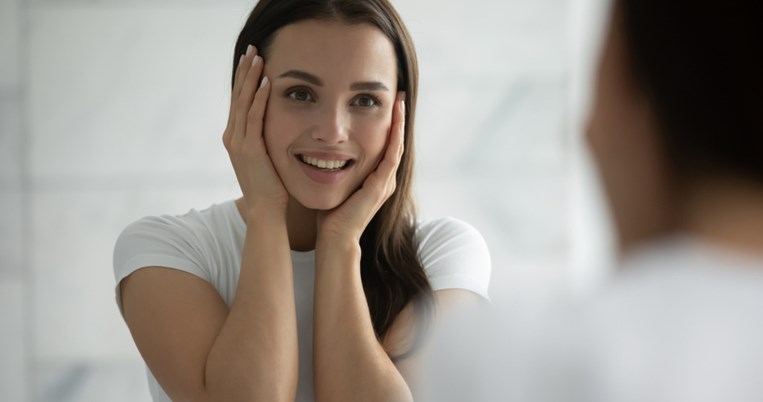 3 εύκολοι τρόποι για να καταπολεμήσεις τους μαύρους κύκλους κάτω από τα μάτια