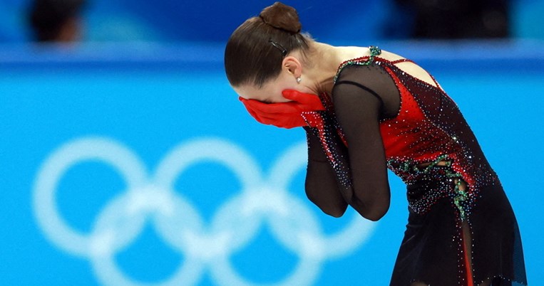 «Γιατί τα παράτησες;»: Σάλος με τη σκληρή στάση της προπονήτριας της Βαλίεβα