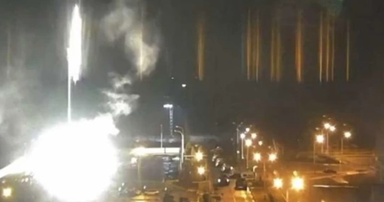 Τρόμος στην Ουκρανία: Βομβάρδισαν το μεγαλύτερο πυρηνικό εργοστάσιο της Ευρώπης