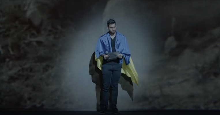 Λυρική Σκηνή: Ένταση προκλήθηκε όταν ένας χορευτής αφιέρωσε την παράσταση στην Ουκρανία