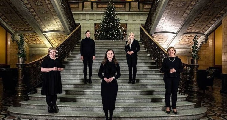 Στη Φινλανδία κυβερνούν πέντε νέες γυναίκες