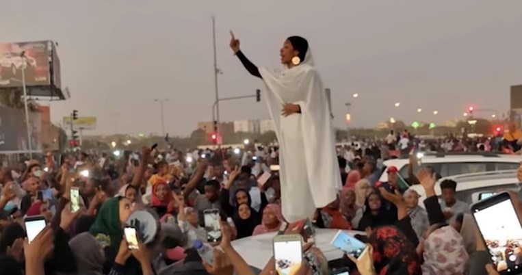 Σουδάν: Χρησιμοποιούν την σεξουαλική βία ως «τακτική» για να διαλύσουν διαδηλώσεις γυναικών 