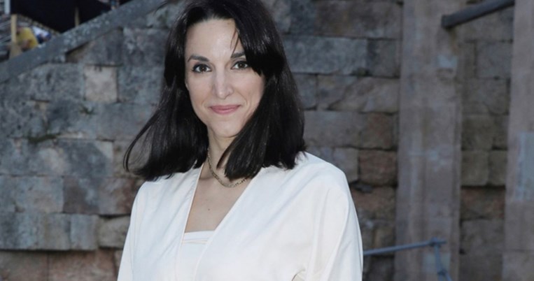 Οffice outfits: Η Κατερίνα Ευαγγελάτου φόρεσε το πιο κομψό σύνολο