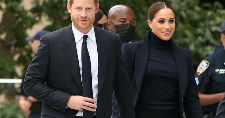  Μέγκαν Μαρκλ και πρίγκιπας Χάρι σε αιφνιδιαστική επίσκεψη στο παλάτι 