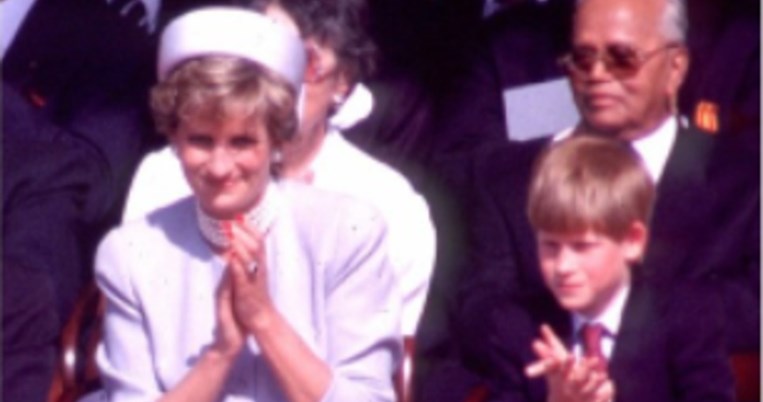 Ο πρίγκιπας Harry νιώθει την παρουσία της πριγκίπισσας Diana περισσότερο από ποτέ