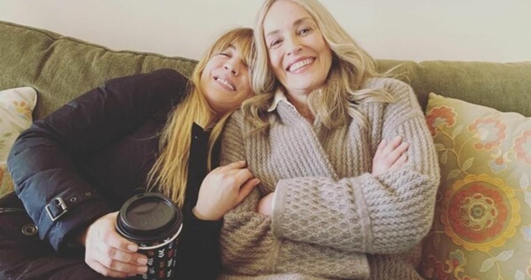 Τα χαστούκια της Σάρον Στόουν προς την Κέιλι Κουόκο  ήταν εκτός σεναρίου