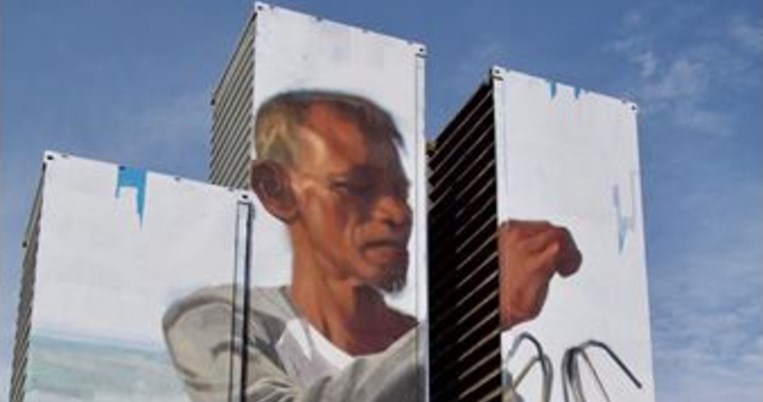 Μια εντυπωσιακή τοιχογραφία από τον καλλιτέχνη της street art Emmanuel Jarus εγκαινιάζει το "ArtWalk