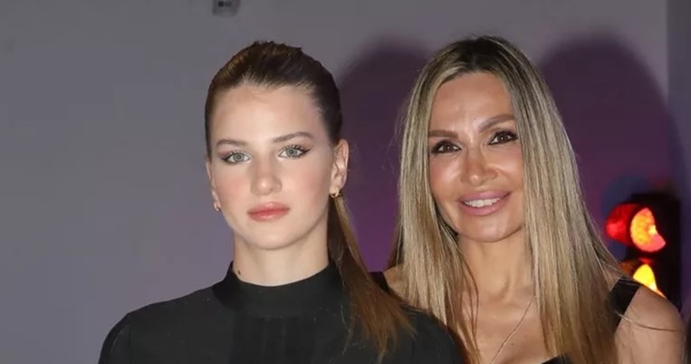 πετρουλακη