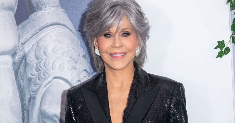 Γιατί έχω λευκά μαλλιά;