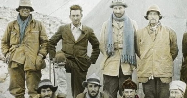 Andrew «Sandy» Irvine George Mallory,