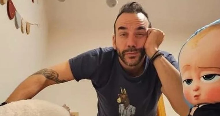 μουζουρακης