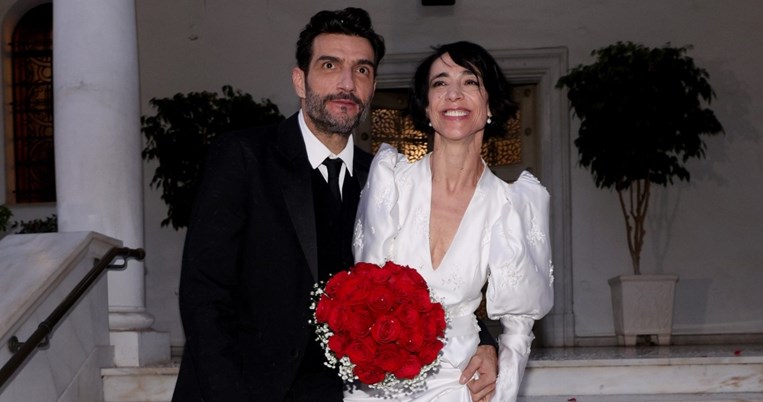 τοπλαιδου_κουρης