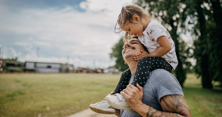 μπαμπας_κορη