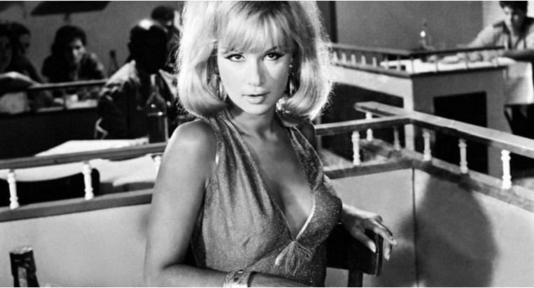 αλίκη βουγιουκλάκη