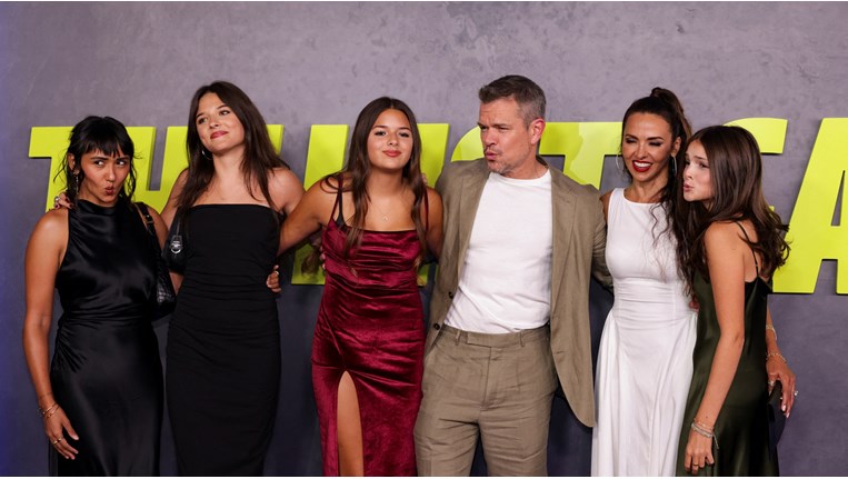 Ματ Ντέιμον, κόρες, σύζυγος