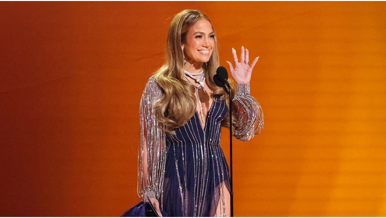 Τζένιφερ Λόπεζ, Grammy 2023, Gucci