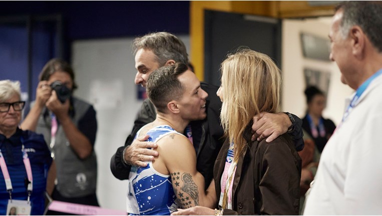 Μητσοτάκης, Πετρούνιας, Μαρέβα