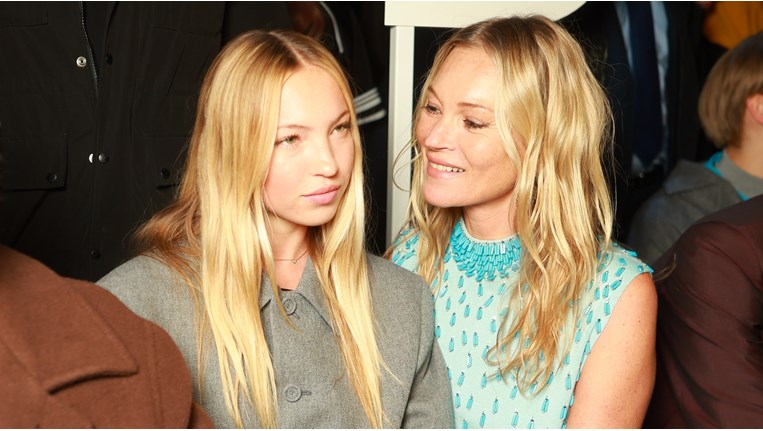 Λίλα Μος: 'Μεγάλωσα βλέποντας πόσο απαιτητικό είναι το επάγγελμα του μοντέλου' είπε η κόρη της Κέιτ Μος