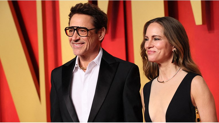 Ρόμπερτ Ντάουνι Τζούνιορ: Στην ομιλία του στα Όσκαρ ευχαρίστησε τη 'φριχτή παιδική του ηλικία'- να τι εννοούσε