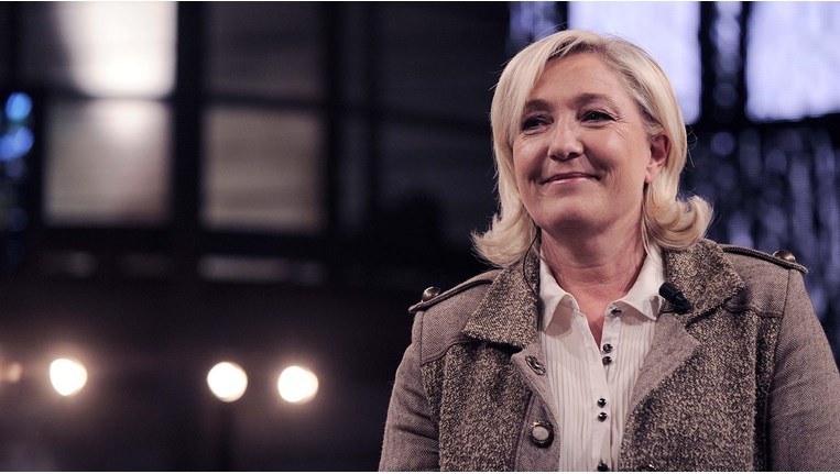 Μαρίν Λε Πεν: Πώς τα τρομακτικά παιδικά χρόνια διαμόρφωσαν την κοσμοθεωρία της