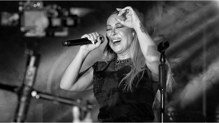 Μελίνα Ασλανίδου: 'Από τότε που πέθανε ο αδερφός μου, πιστεύω μόνο στο τώρα'άνη