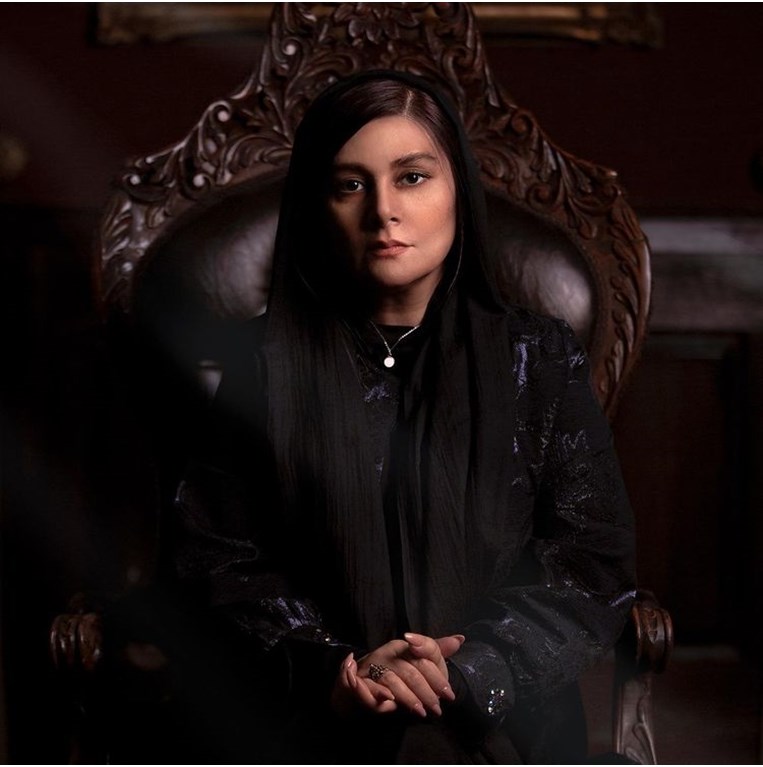 Ιράν| «Ίσως αυτό να είναι το τελευταίο μου βίντεο» είπε η ηθοποιός Χενγκαμέχ Γαζιάνι πριν αφαιρέσει την μαντίλα της